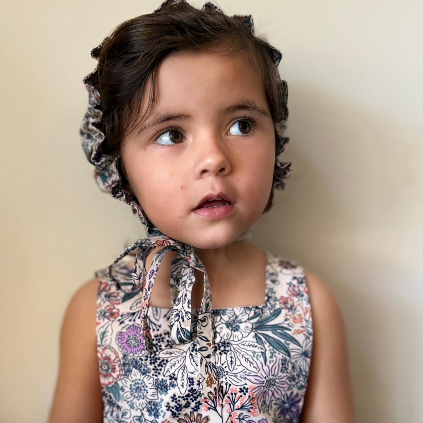 PRE-ORDER Nido  Romper med Kyse