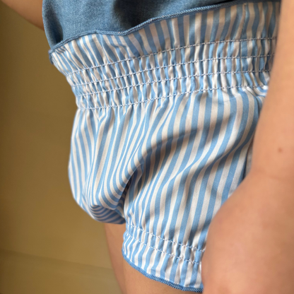PRE-ORDER Dalia sett med denimbluse, og vendbar kyse og shorts